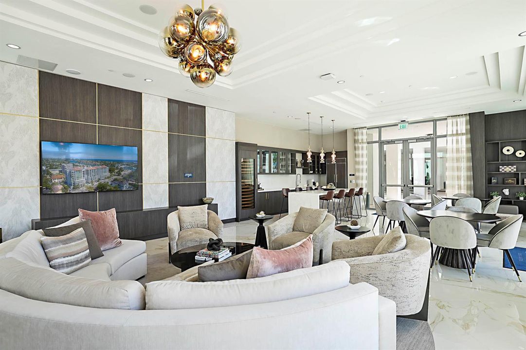 CLUB ROOM