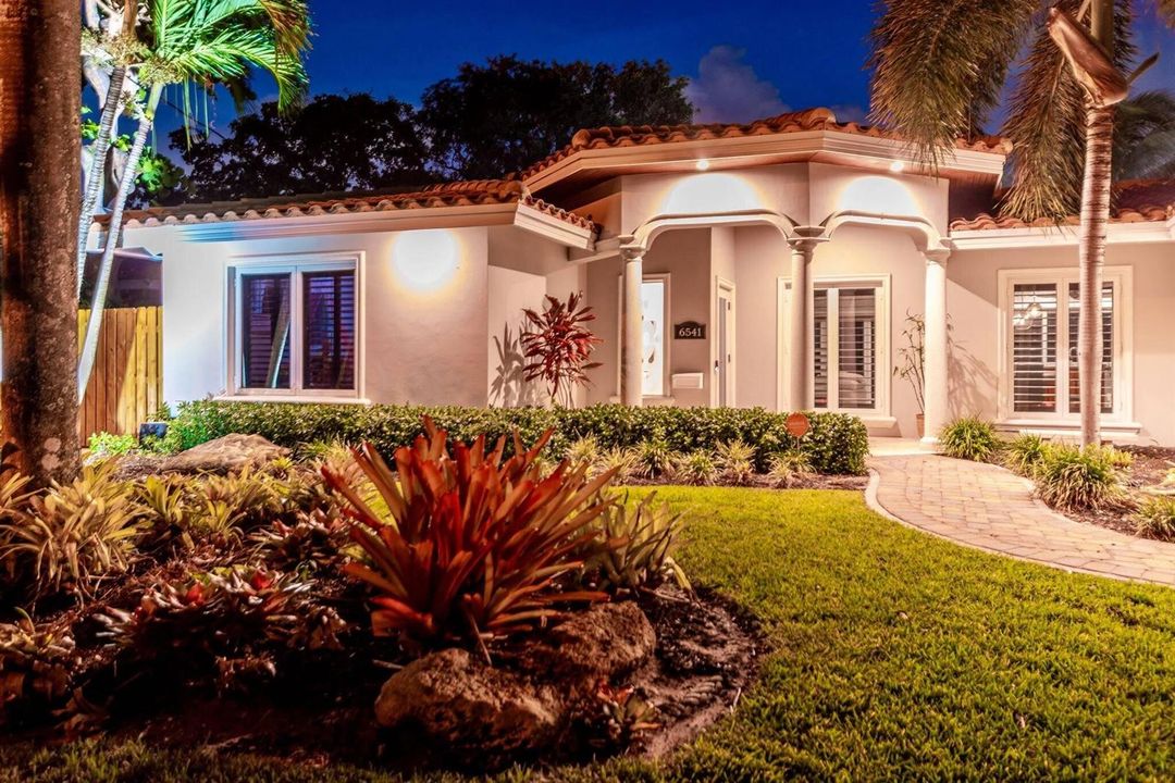 Landscaped Home on Quiet Cul-de-Sac