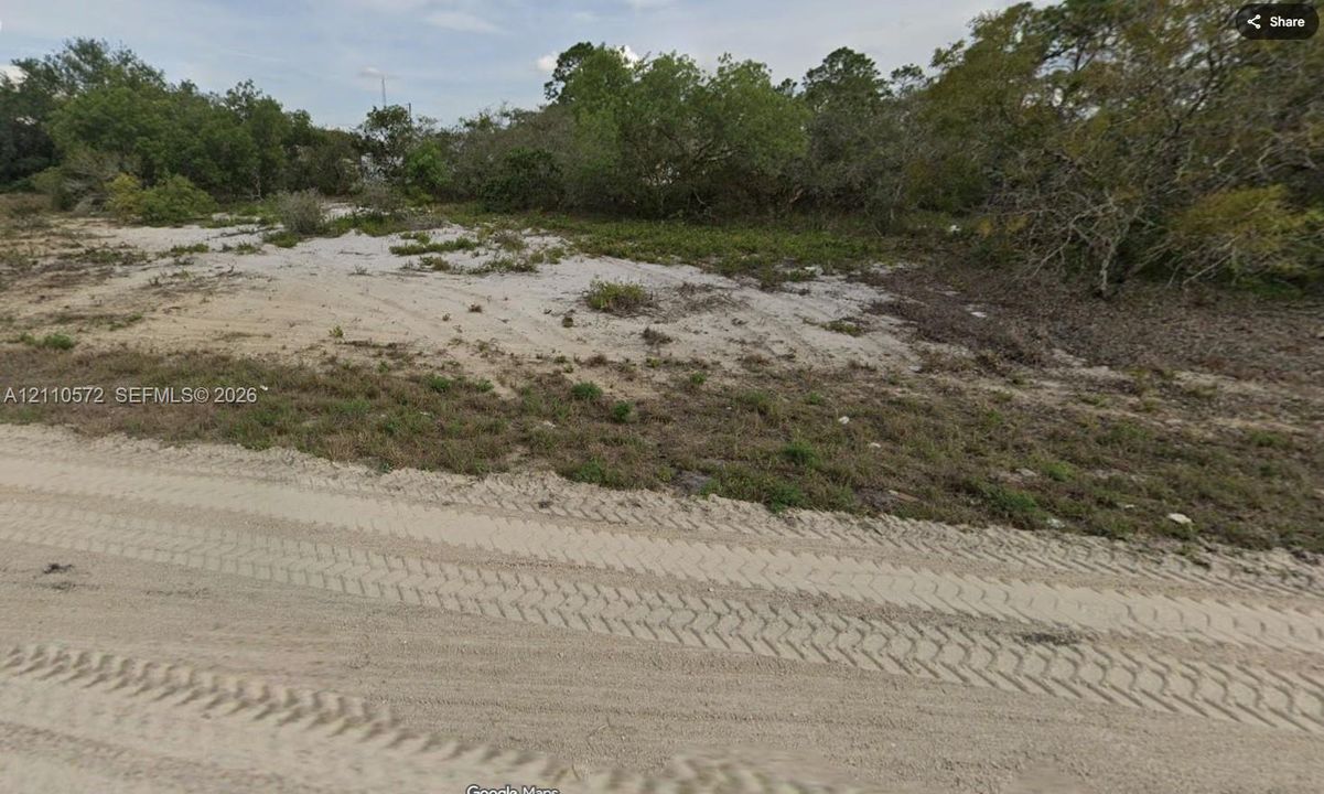 待售: $15,900 (0.23 acres)