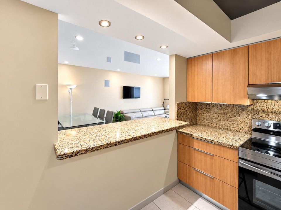 03_Kitchen_Breakfast_Bar_No_Chairs