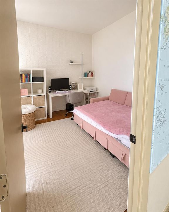 10_Second_Bedroom