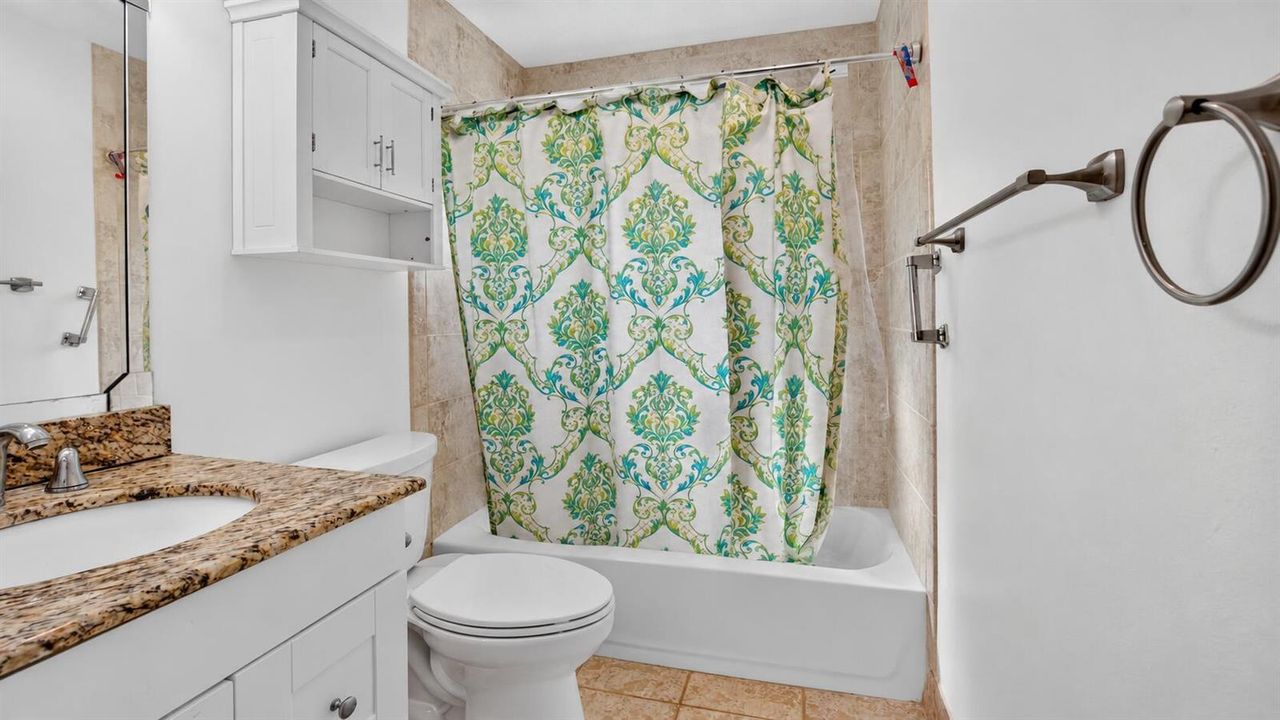 En-Suite Bath