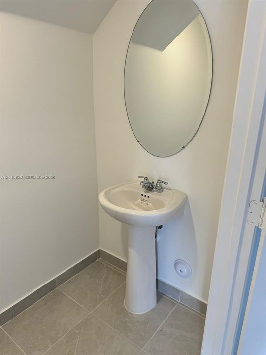 В аренду: $2,700 (3 спален, 2 ванн, 1334 Квадратных фут)