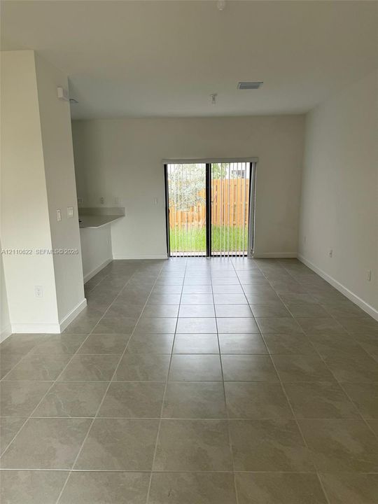 В аренду: $2,700 (3 спален, 2 ванн, 1334 Квадратных фут)