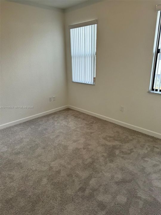 В аренду: $2,700 (3 спален, 2 ванн, 1334 Квадратных фут)
