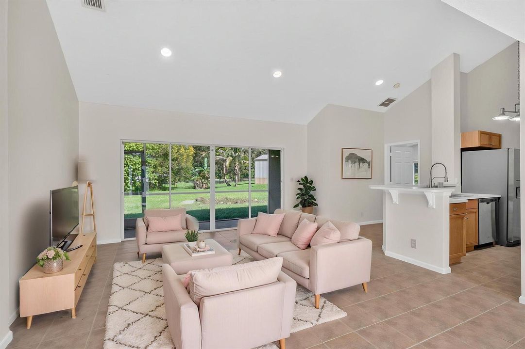 14-web-or-mls-BS1A3057 virtually staged