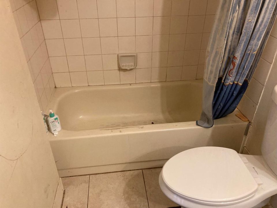 3243 NW 44 St pic12