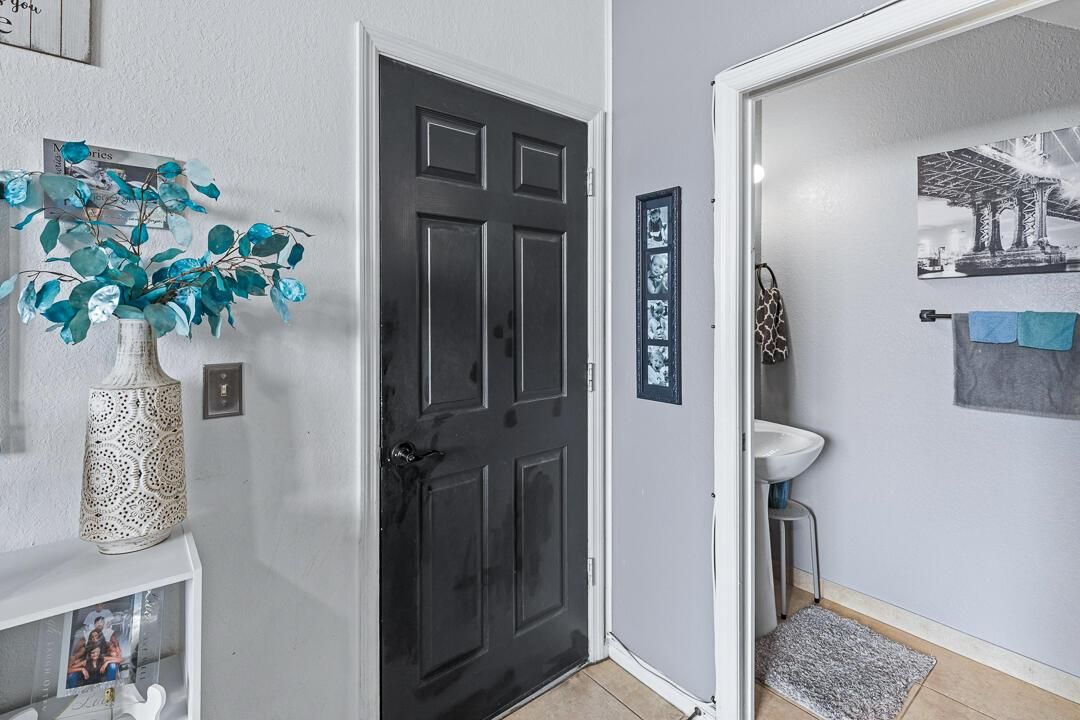 2478 SE Pineland Drive-16