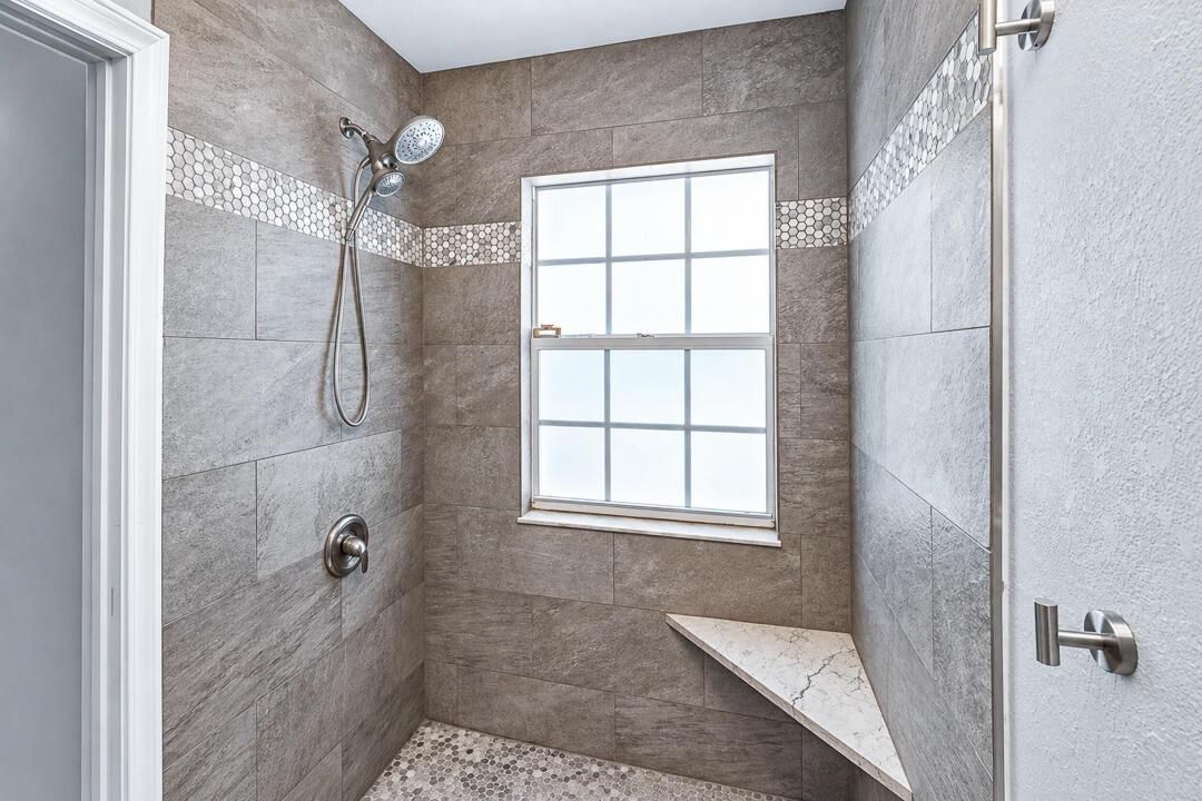 2478 SE Pineland Drive-28