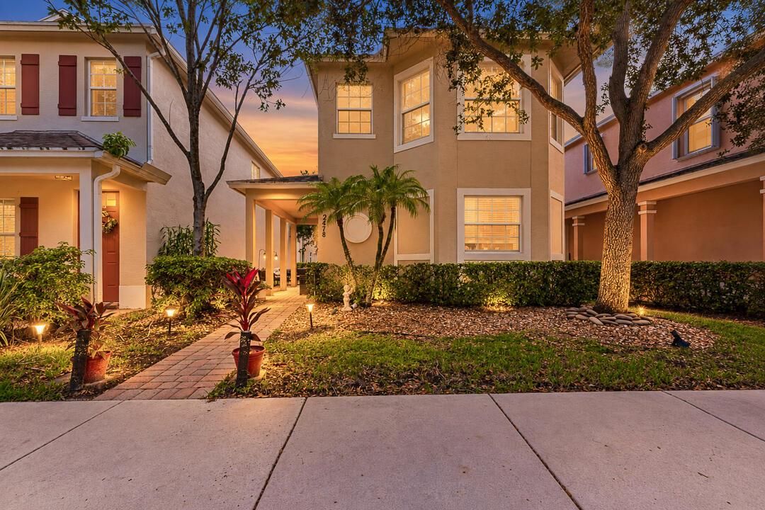 2478 SE Pineland Drive-11