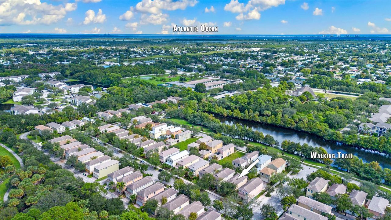 2478 SE Pineland Drive-33