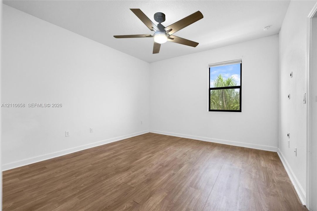 For Sale: $314,900 (3 beds, 2 baths, 1466 Square Feet)