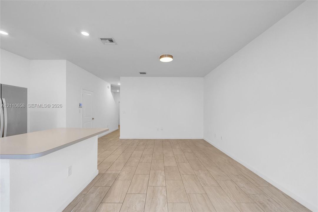 For Sale: $314,900 (3 beds, 2 baths, 1466 Square Feet)