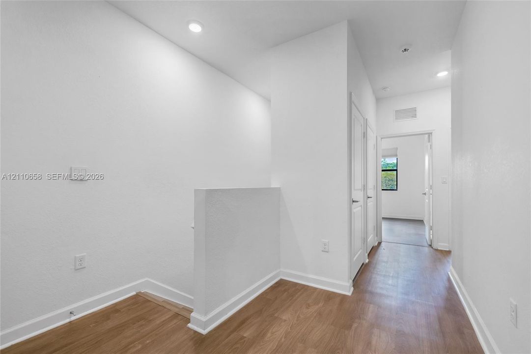 For Sale: $314,900 (3 beds, 2 baths, 1466 Square Feet)
