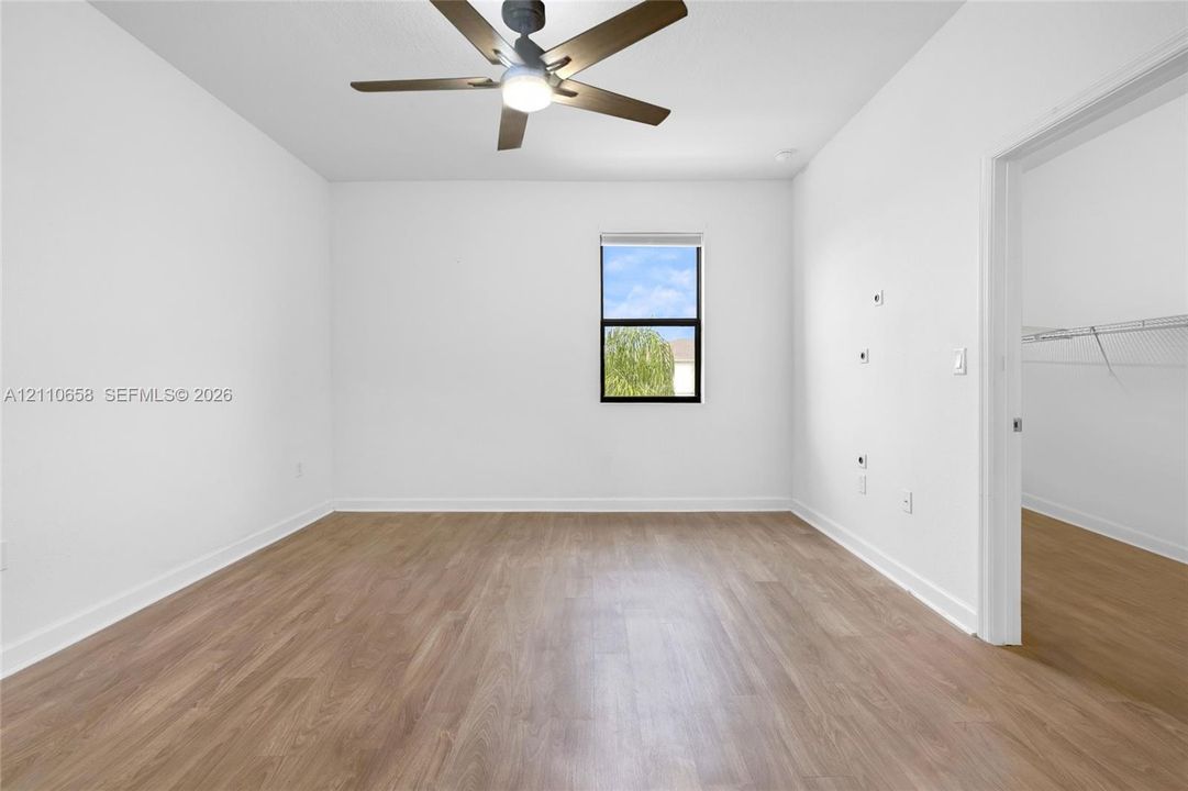 For Sale: $314,900 (3 beds, 2 baths, 1466 Square Feet)