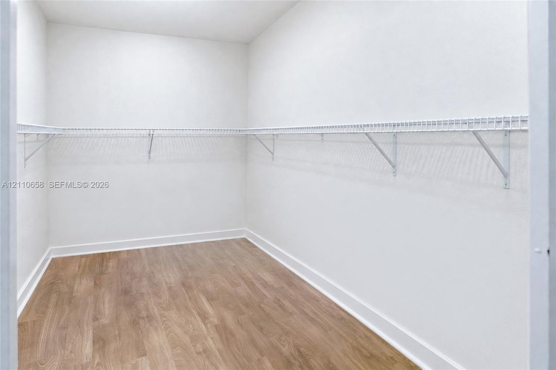 For Sale: $314,900 (3 beds, 2 baths, 1466 Square Feet)