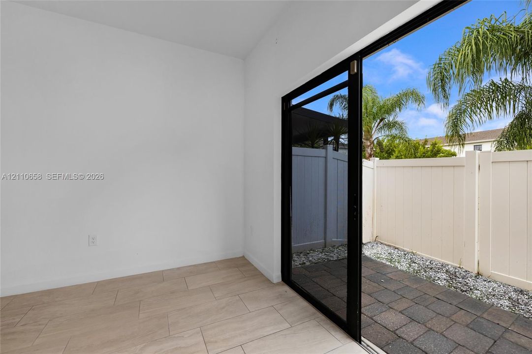 For Sale: $314,900 (3 beds, 2 baths, 1466 Square Feet)