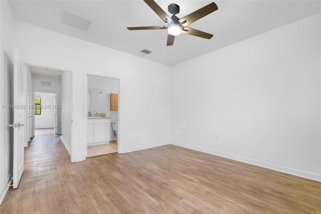 For Sale: $314,900 (3 beds, 2 baths, 1466 Square Feet)