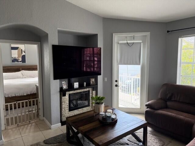 3013 LAUREL RIDGE 2