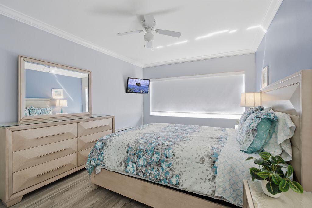 315 unit 205 bedroom