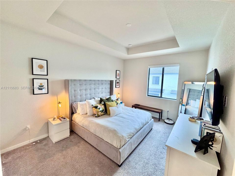 For Rent: $2,950 (3 beds, 2 baths, 1530 Square Feet)