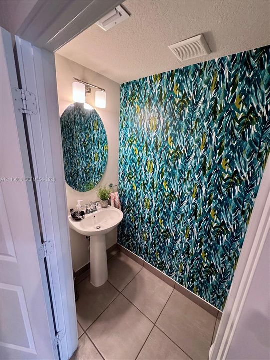 For Rent: $2,950 (3 beds, 2 baths, 1530 Square Feet)
