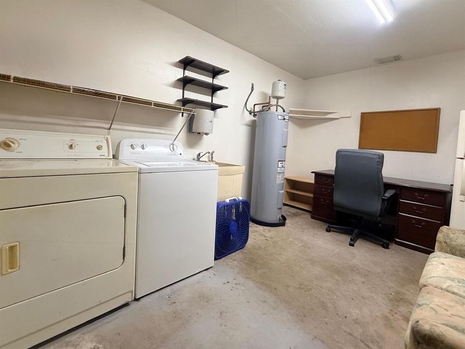 Laundry/Flex Room