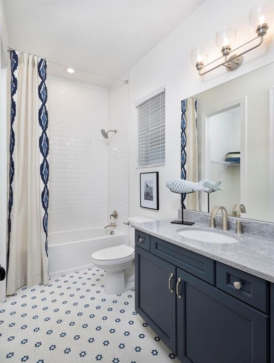 SCP Crown Bath 2-RHP