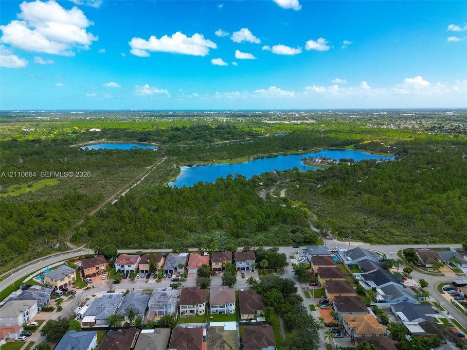 На продажу: $799,900 (5 спален, 4 ванн, 2740 Квадратных фут)