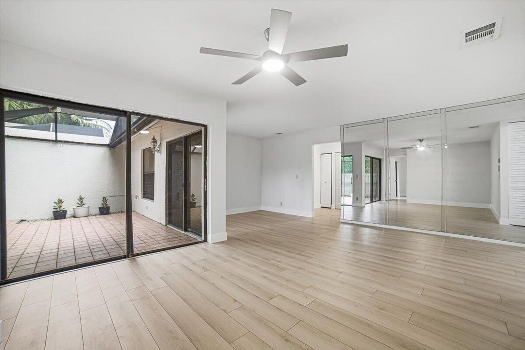 02-Livingroom-B