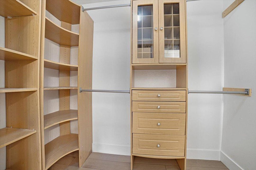 Bedroom 1 - Closet