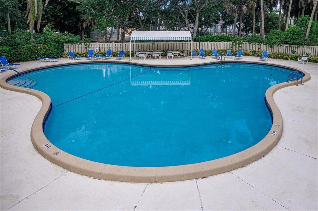 20-Community Pool-2