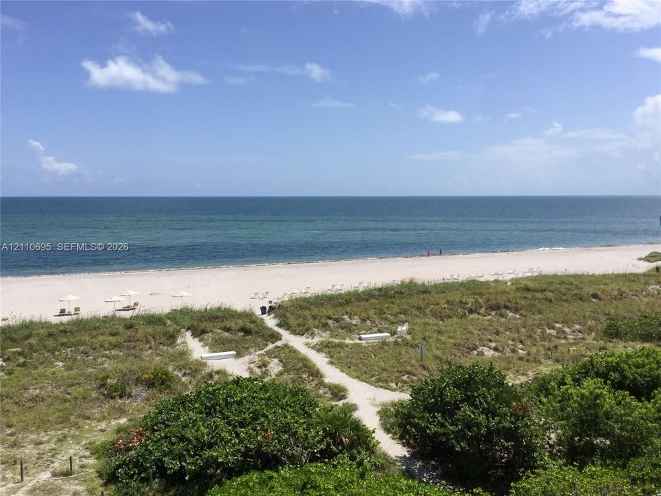 For Sale: $4,450,000 (3 beds, 2 baths, 1930 Square Feet)