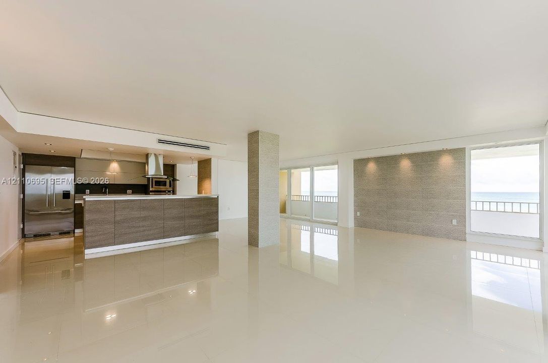 For Sale: $4,450,000 (3 beds, 2 baths, 1930 Square Feet)