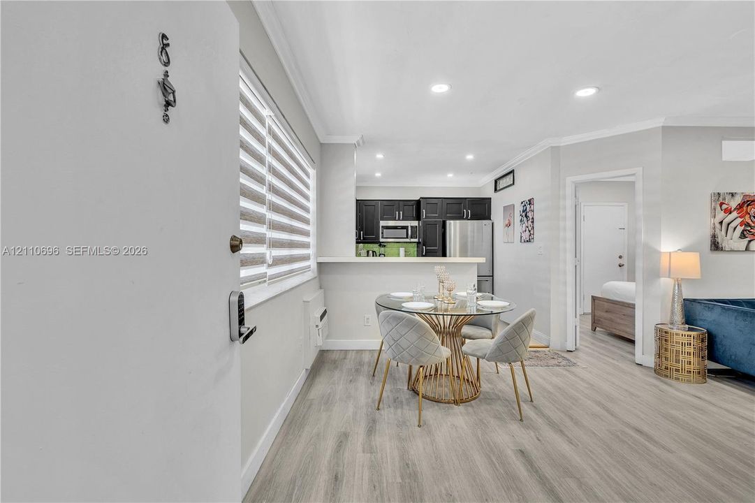 В аренду: $2,900 (2 спален, 1 ванн, 15612 Квадратных фут)