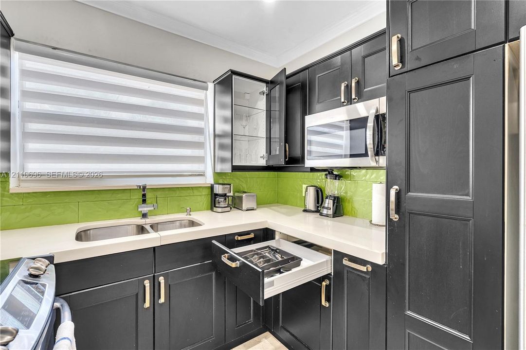 В аренду: $2,900 (2 спален, 1 ванн, 15612 Квадратных фут)