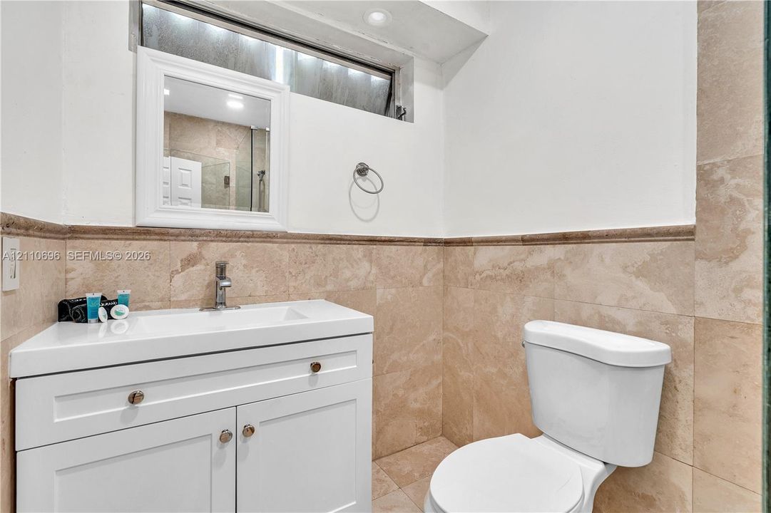 В аренду: $2,900 (2 спален, 1 ванн, 15612 Квадратных фут)