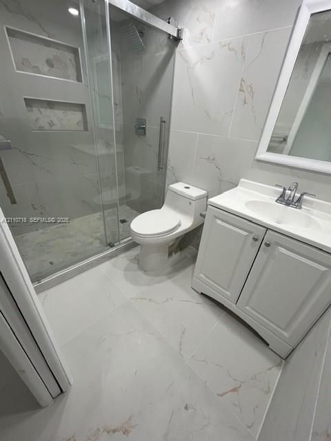В аренду: $2,150 (2 спален, 2 ванн, 965 Квадратных фут)