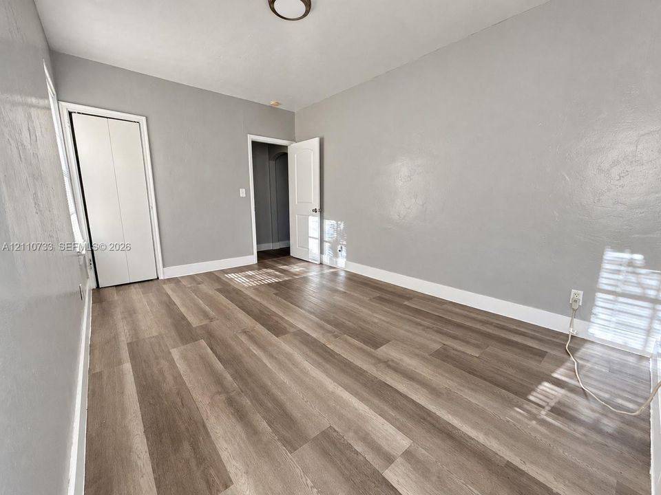 В аренду: $1,850 (1 спален, 1 ванн, 5843 Квадратных фут)