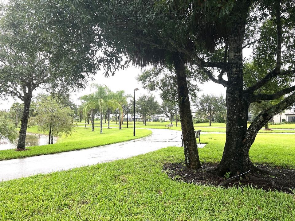 For Rent: $2,600 (3 beds, 2 baths, 1662 Square Feet)