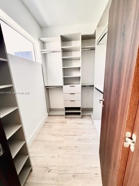 For Rent: $8,000 (3 beds, 3 baths, 2200 Square Feet)