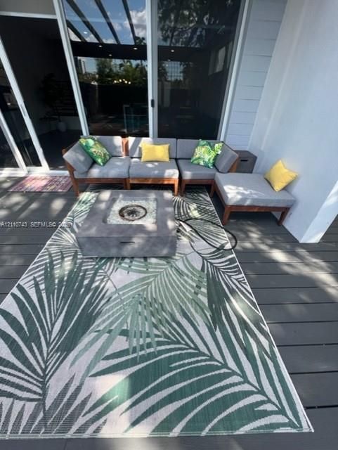 For Rent: $8,000 (3 beds, 3 baths, 2200 Square Feet)