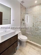 For Rent: $8,000 (3 beds, 3 baths, 2200 Square Feet)