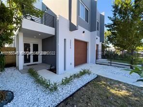 For Rent: $8,000 (3 beds, 3 baths, 2200 Square Feet)