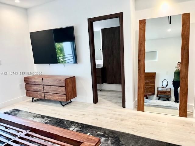 For Rent: $8,000 (3 beds, 3 baths, 2200 Square Feet)