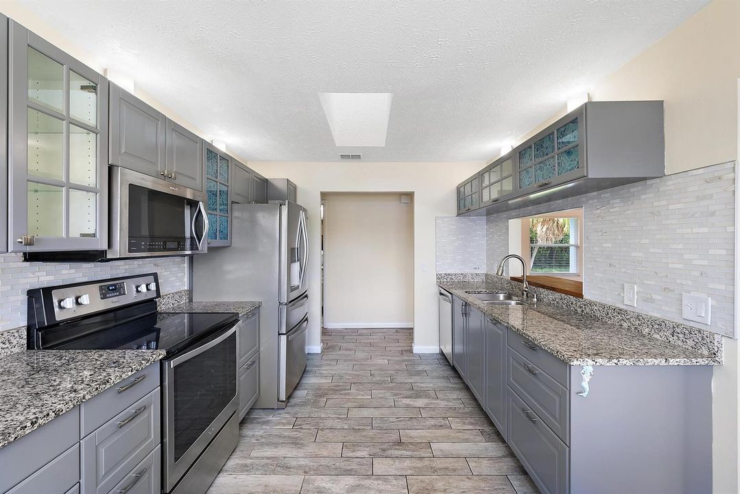 2003 SW Mockingbird Lane-16