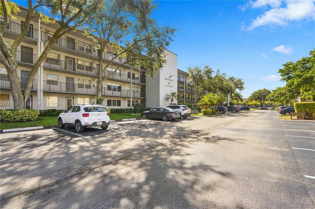 En Venta: $158,000 (2 camas, 2 baños, 1044 Pies cuadrados)