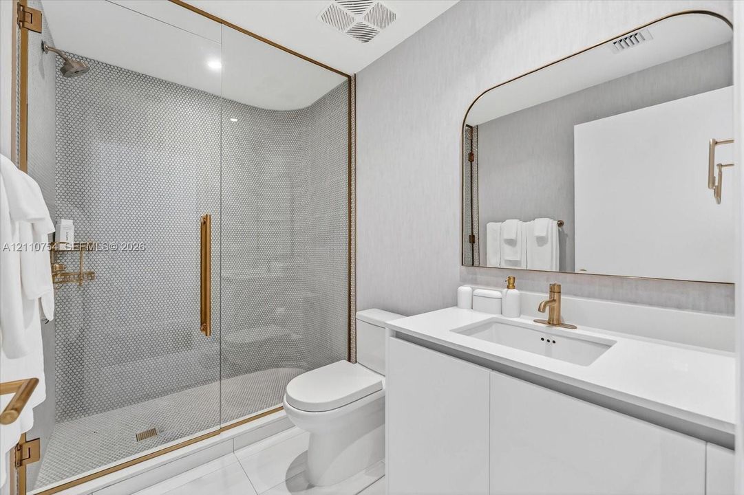For Rent: $22,000 (3 beds, 3 baths, 1661 Square Feet)
