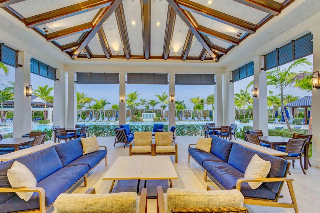 Pool - Lounge