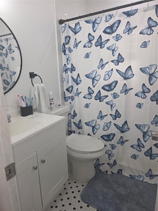 For Sale: $485,000 (4 beds, 2 baths, 1983 Square Feet)